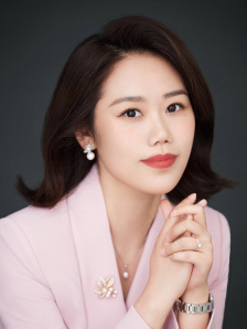彩妆女